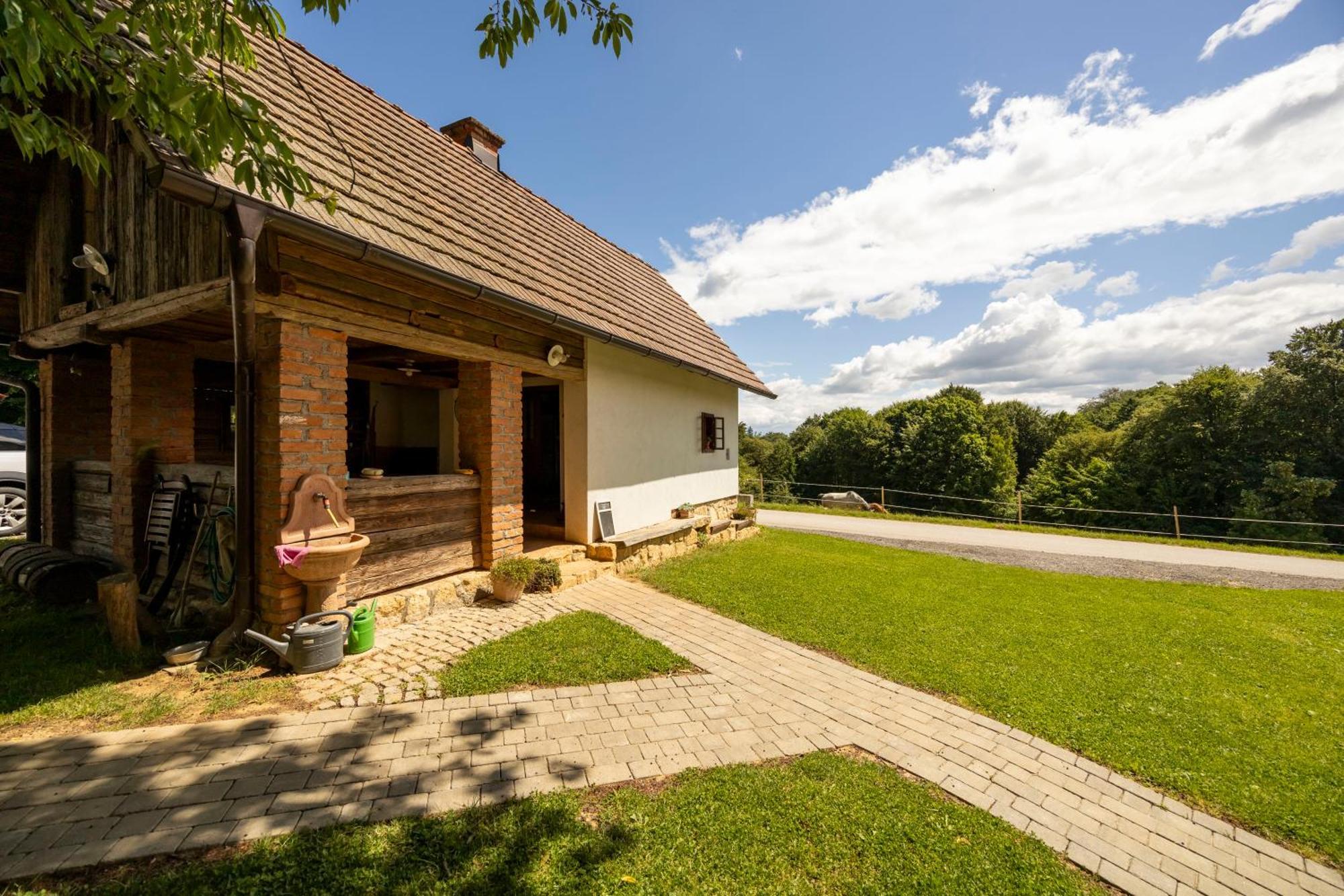 Gospodarstwo agroturystyczne Tourist Farm Rajsp